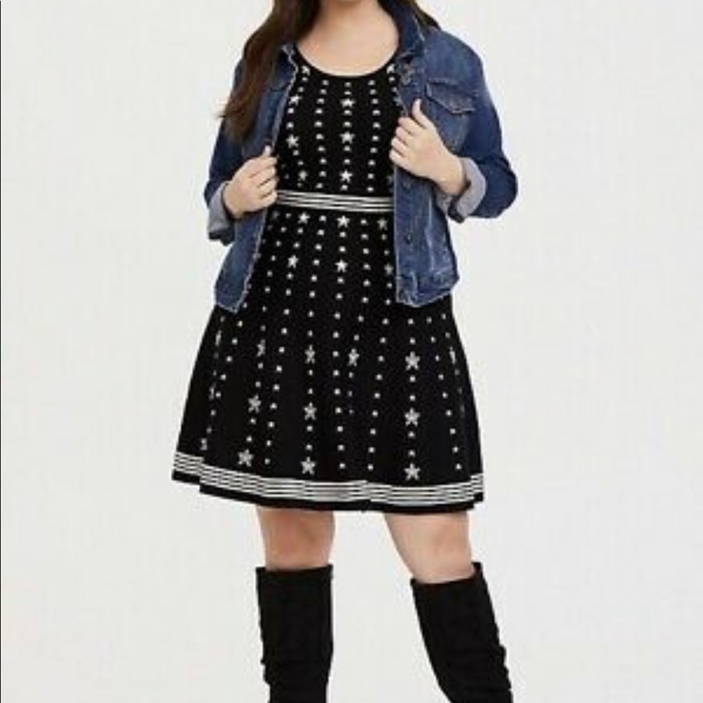 NWT Torrid Black and White Star Sweater Knit Skater Dress Size 4 (26)